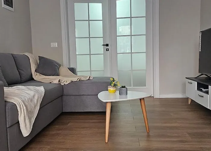 Sweet Centrally Located Apartment