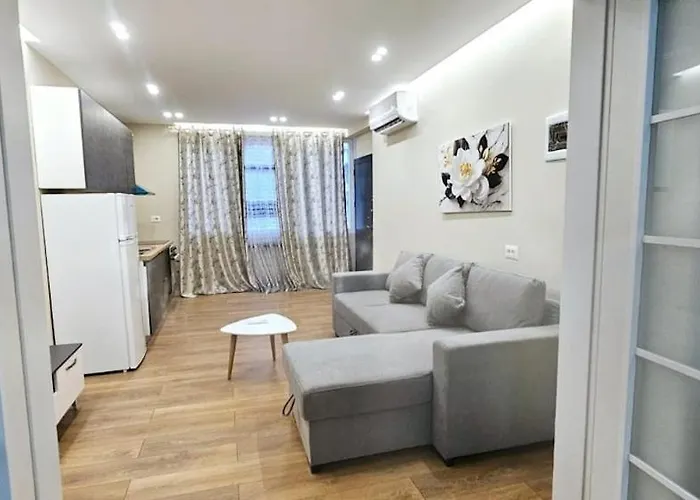 Apartment Sweet Centrally Located *